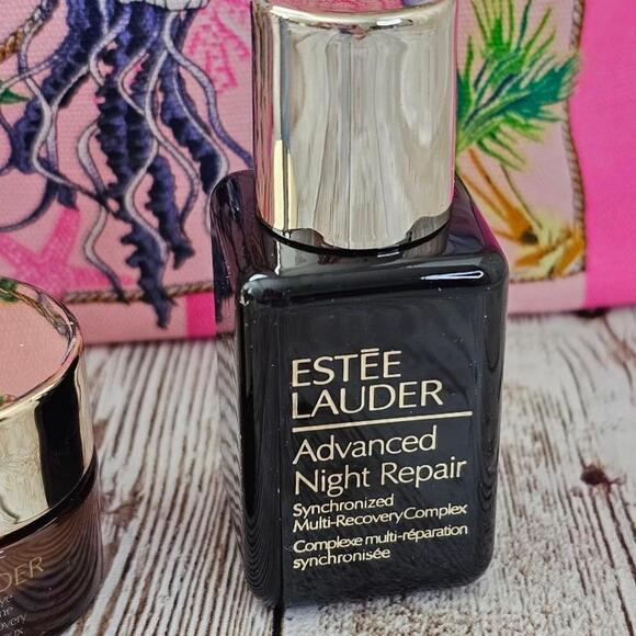 Women's Estee Lauder Makeup set of 5 travel size skin care - Picture 7 of 9